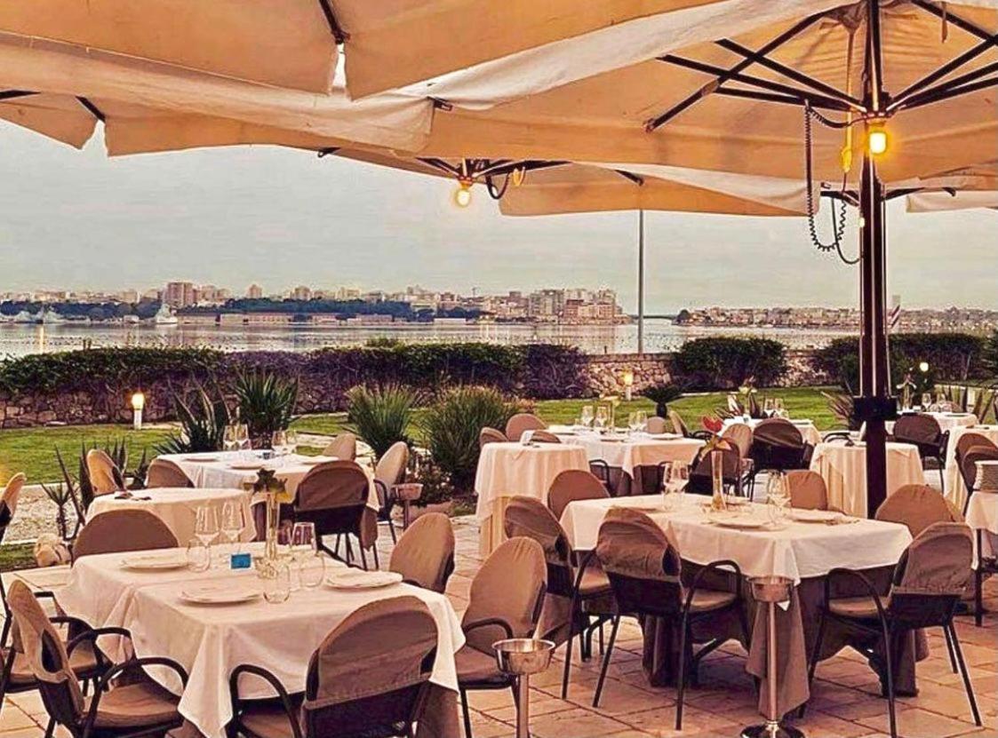 Hotel Saraceno Al Faro Taranto Exteriör bild