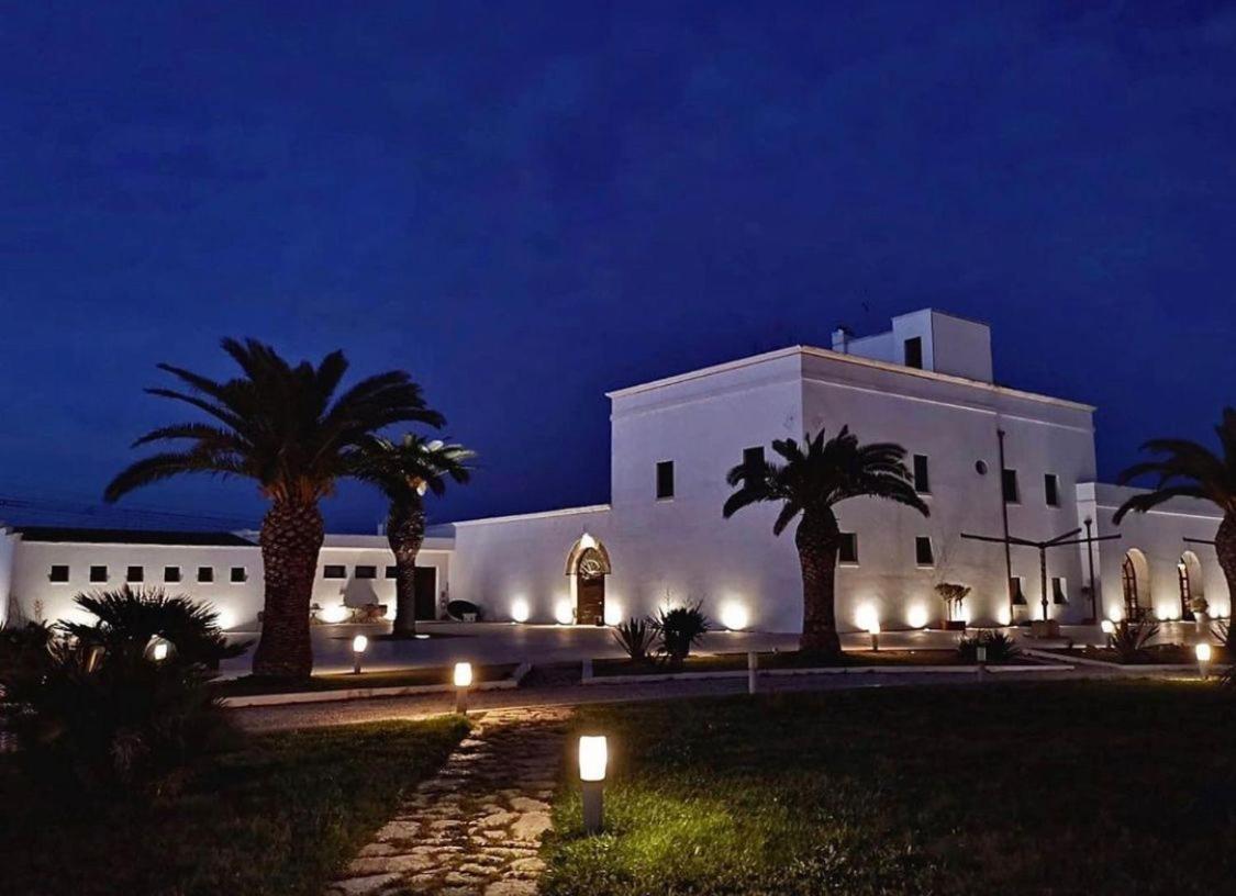 Hotel Saraceno Al Faro Taranto Exteriör bild