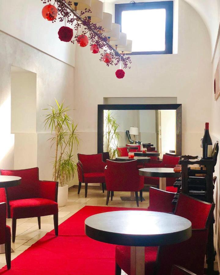 Hotel Saraceno Al Faro Taranto Exteriör bild