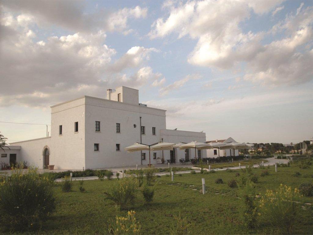 Hotel Saraceno Al Faro Taranto Exteriör bild