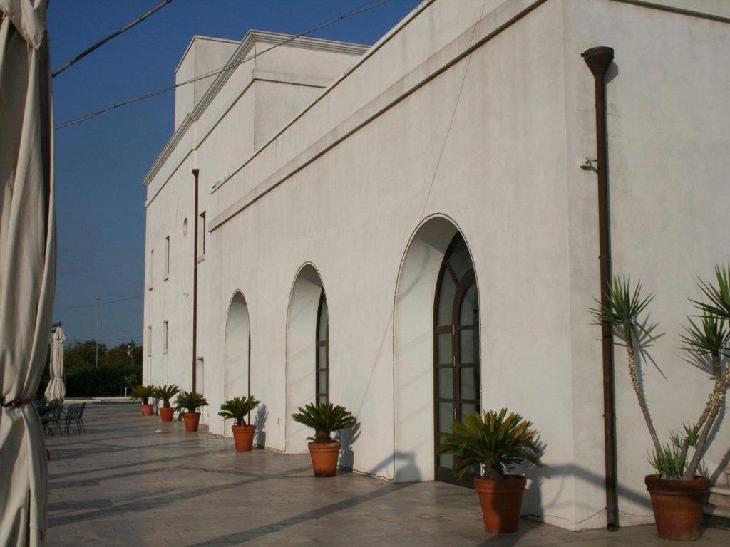 Hotel Saraceno Al Faro Taranto Exteriör bild